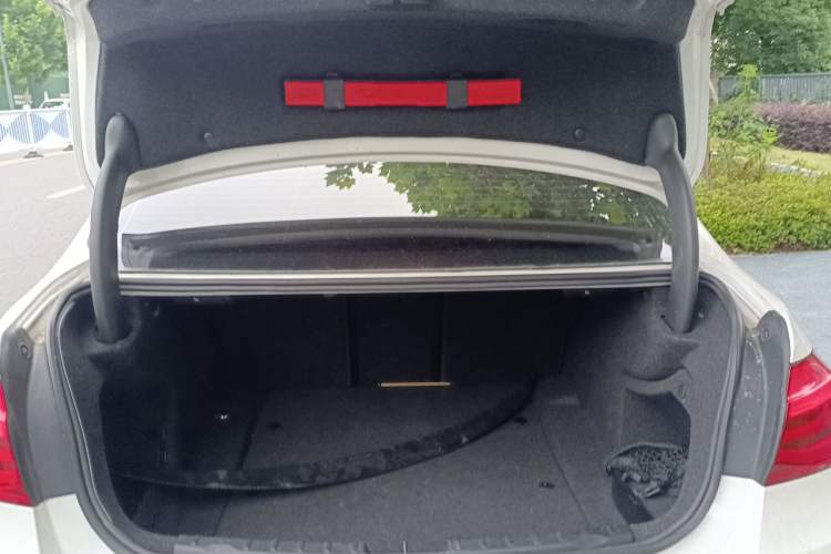 Used BMW 3 Series 2018 320Li Fashion Model Trunk