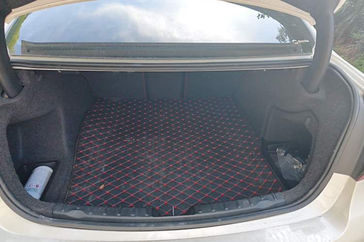 Used BMW 3 Series 2018 320Li Fashion Model Trunk