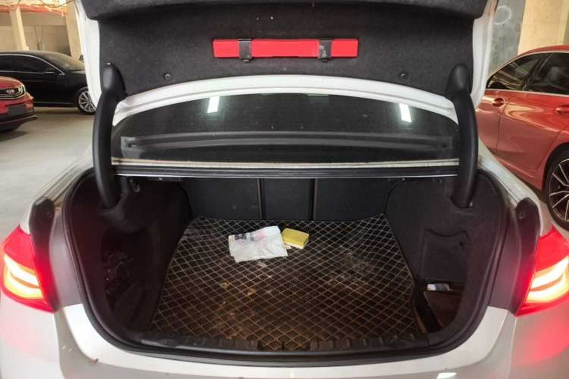 Used BMW 3 Series 2018 320Li Fashion Model Trunk