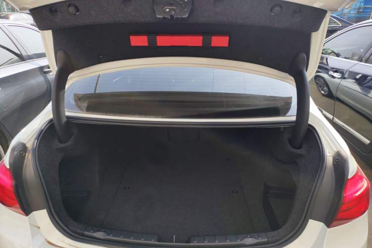 Used BMW 3 Series 2018 320Li Leading Luxury Package Trunk