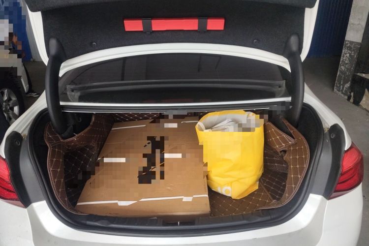 Used BMW 3 Series 2018 320Li Fashion Model Trunk