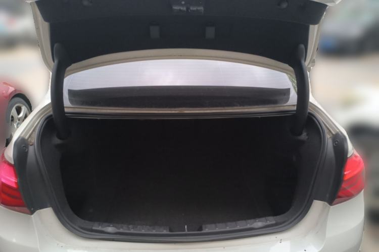 Used BMW 3 Series 2018 318Li Trunk