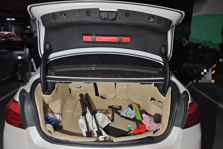 Used BMW 3 Series 2018 320Li Fashion Model Trunk