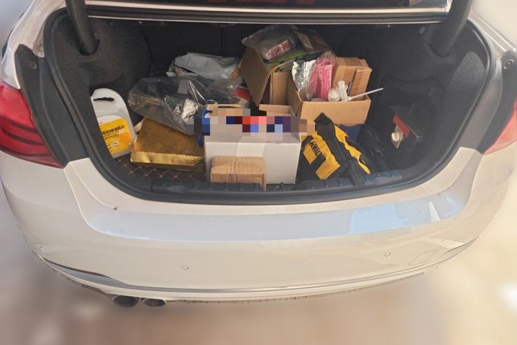Used BMW 3 Series 2018 320Li Fashion Model Trunk