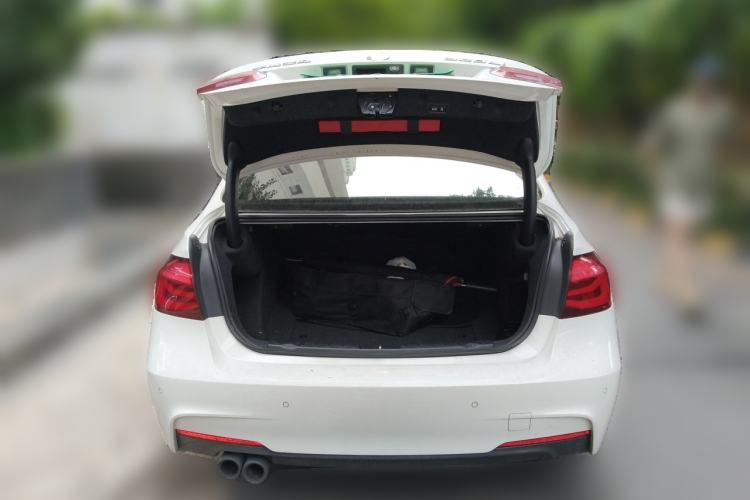 Used BMW 3 Series 2018 320Li M Sport Night Edition Trunk
