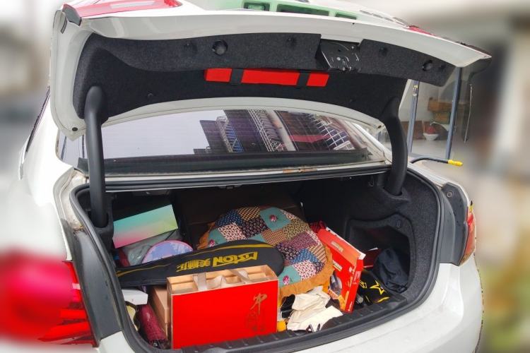 Used BMW 3 Series 2018 320Li Fashion Model Trunk