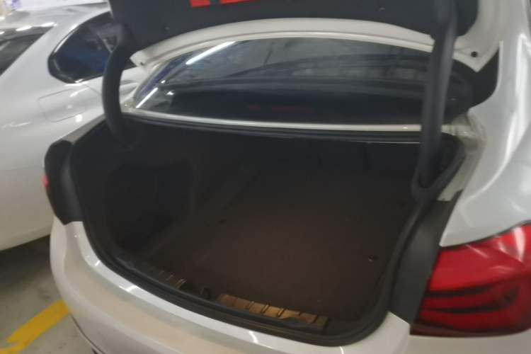 Used BMW 3 Series 2018 320Li xDrive Fashion Model Trunk