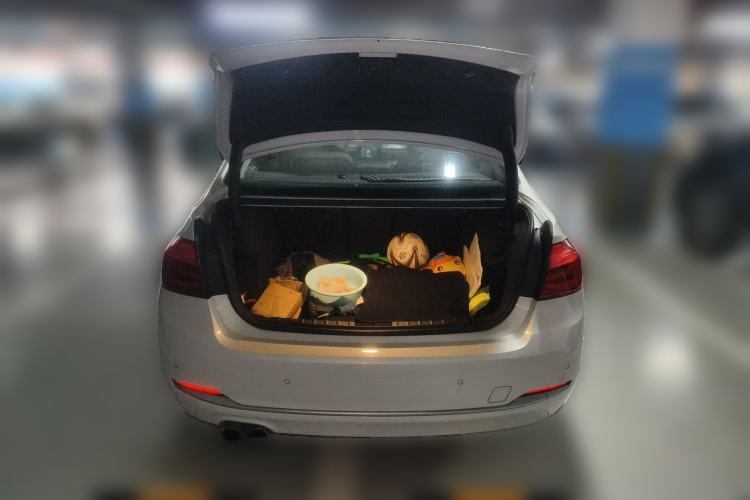 Used BMW 3 Series 2018 320Li Fashion Model Trunk