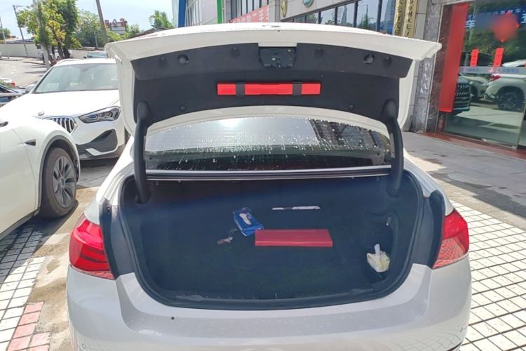 Used BMW 3 Series 2018 320Li Fashion Model Trunk