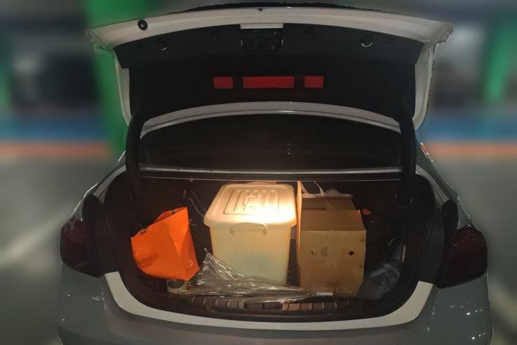 Used BMW 3 Series 2018 320Li Leading Model M Sport Package Trunk