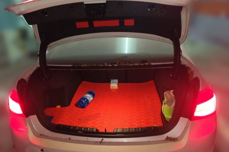 Used BMW 3 Series 2018 320Li Fashion Model Trunk
