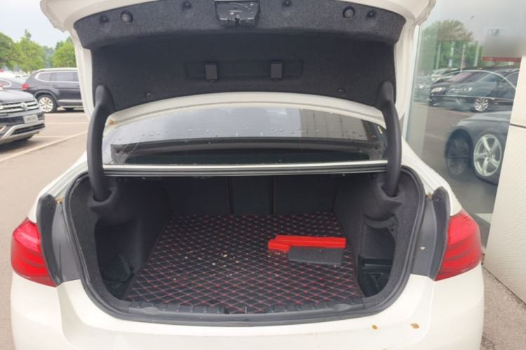 Used BMW 3 Series 2018 320Li Fashion Model Trunk