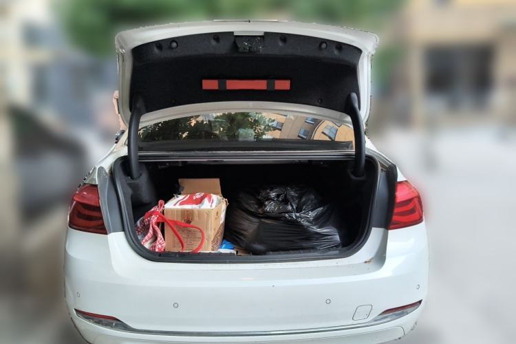 Used BMW 3 Series 2018 320Li Fashion Model Trunk