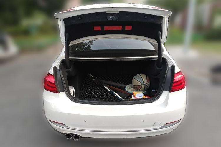 Used BMW 3 Series 2018 320Li Fashion Model Trunk