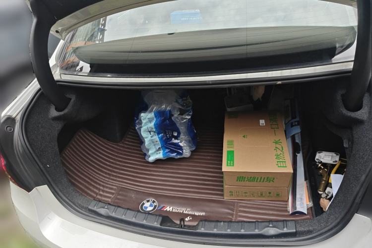 Used BMW 3 Series 2018 320Li Fashion Model Trunk