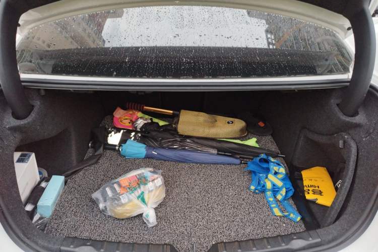 Used BMW 3 Series 2018 320Li Fashion Model Trunk