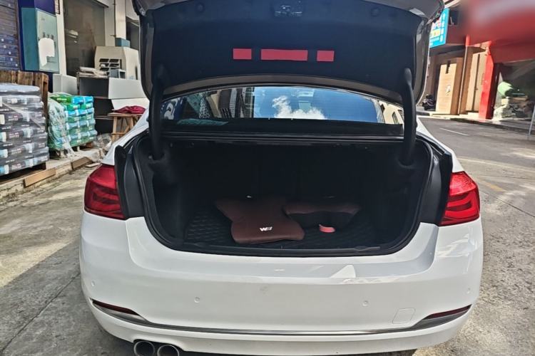 Used BMW 3 Series 2018 320Li Fashion Model Trunk