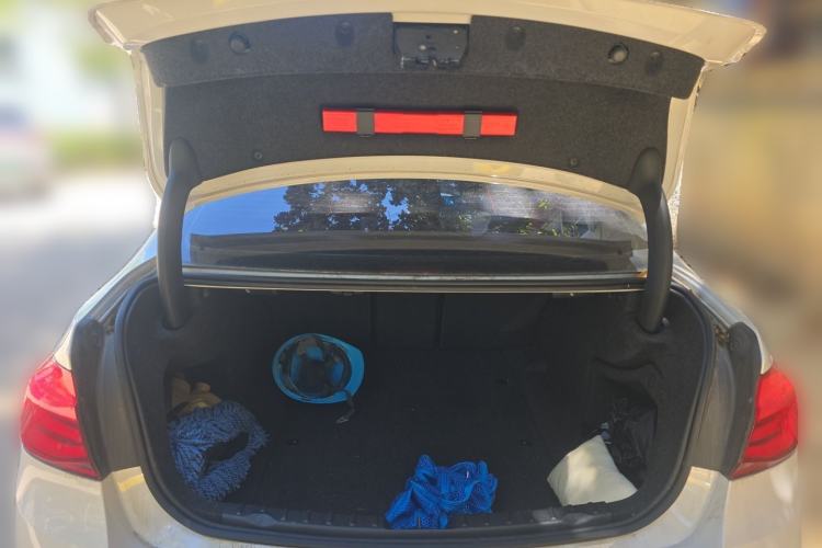 Used BMW 3 Series 2018 320Li Fashion Model Trunk