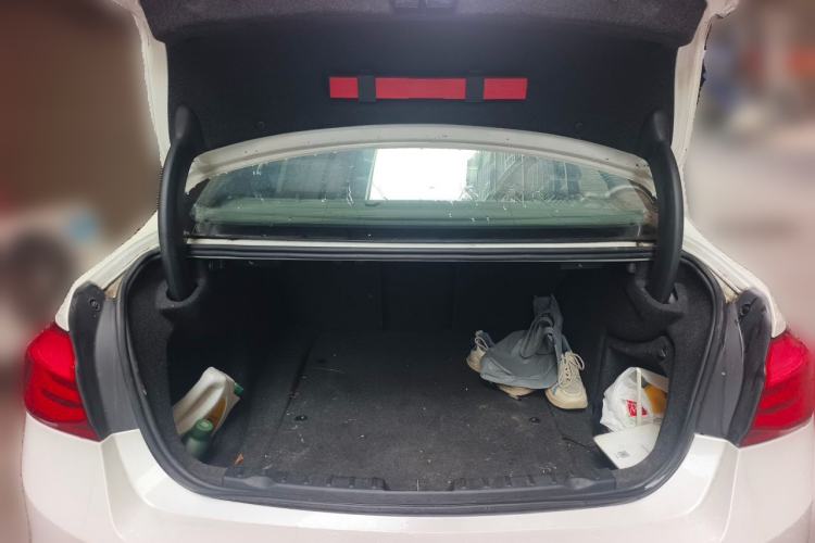 Used BMW 3 Series 2018 318i Trunk
