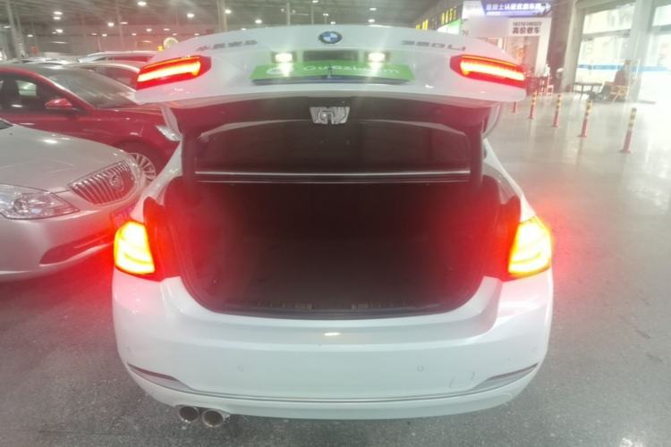 Used BMW 3 Series 2018 320Li Fashion Model Trunk