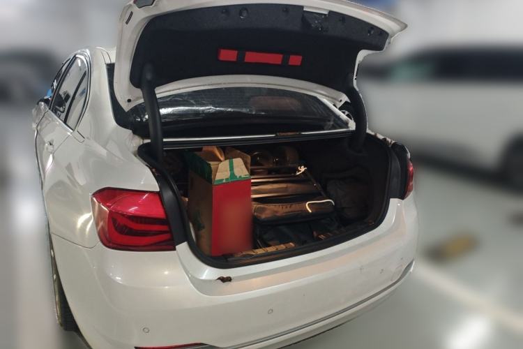 Used BMW 3 Series 2018 320Li Fashion Model Trunk