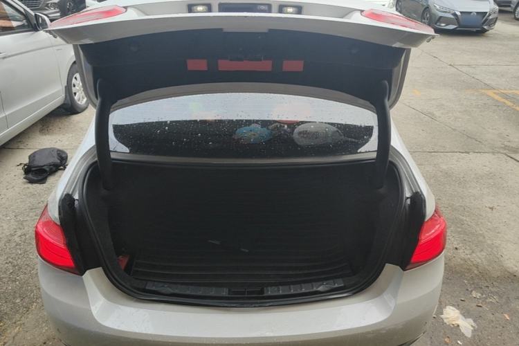 Used BMW 3 Series 2018 320Li Fashion Model Trunk