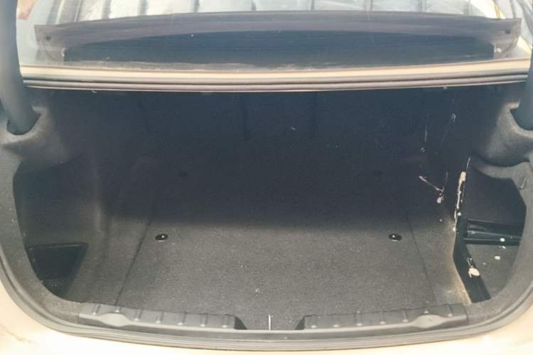 Used BMW 3 Series 2018 320Li Fashion Model Trunk