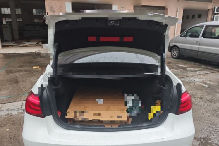 Used BMW 3 Series 2018 320Li M Sport Night Edition Trunk