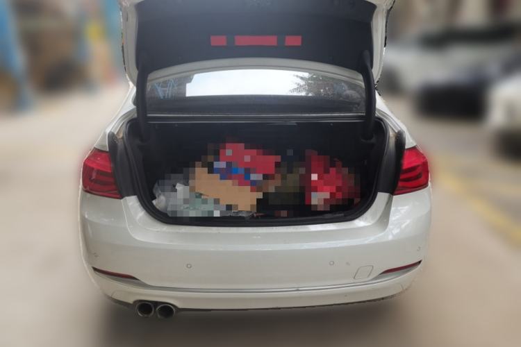 Used BMW 3 Series 2018 320Li Fashion Model Trunk