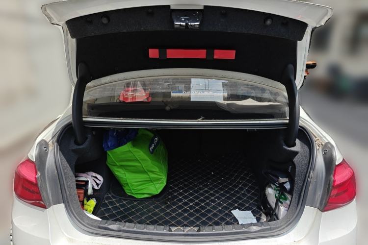 Used BMW 3 Series 2018 320Li Fashion Model Trunk