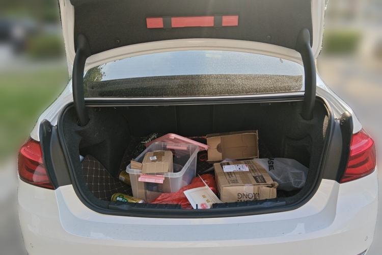 Used BMW 3 Series 2018 320Li Fashion Model Trunk