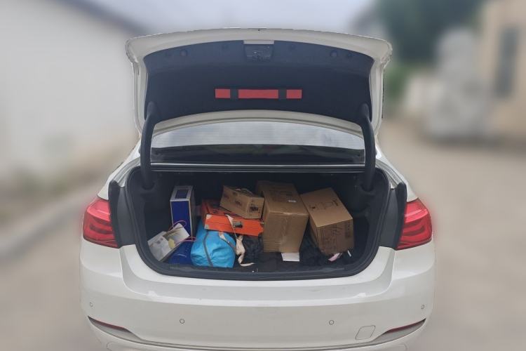 Used BMW 3 Series 2018 320Li Fashion Model Trunk