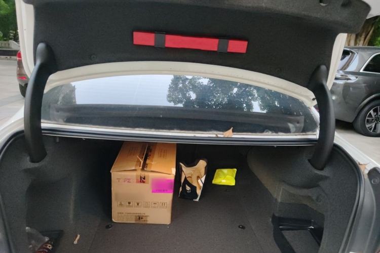 Used BMW 3 Series 2018 320Li Fashion Model Trunk