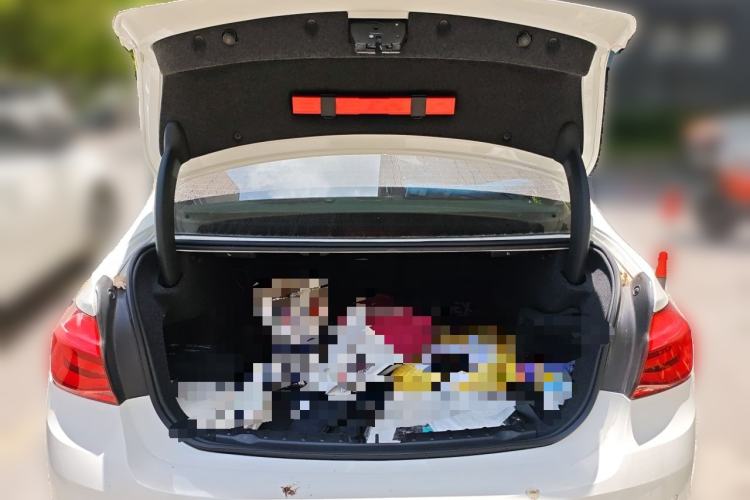 Used BMW 3 Series 2018 320Li Fashion Model Trunk