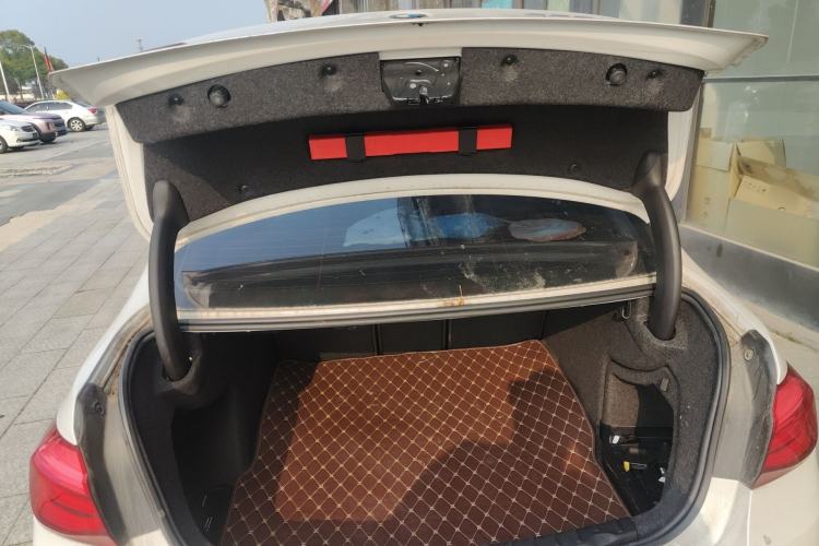 Used BMW 3 Series 2018 320Li Fashion Model Trunk