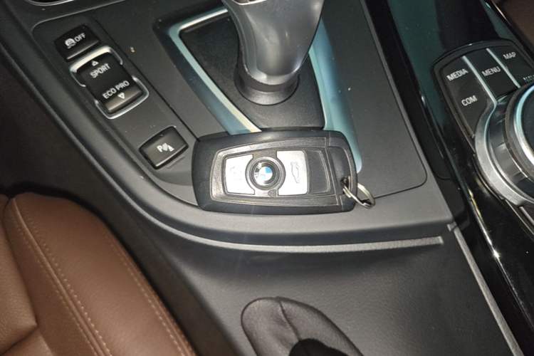 Used BMW 3 Series 2018 320Li Fashion Model Vehicle Key