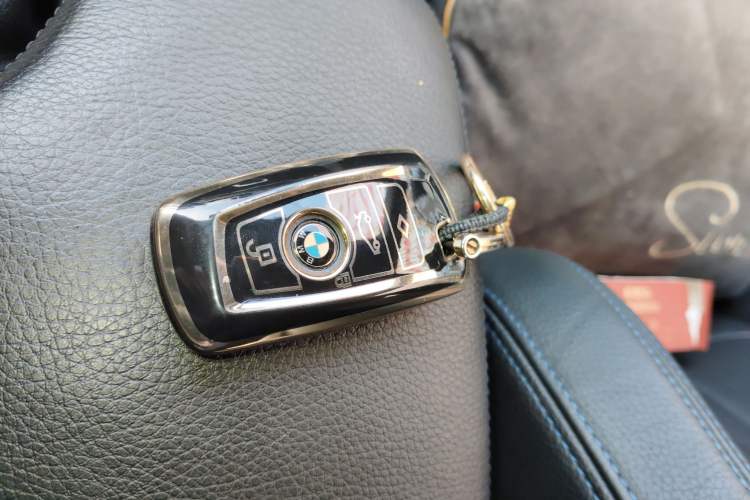 Used BMW 3 Series 2018 320i M Sport Night Edition Vehicle Key