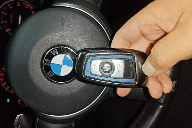 Used BMW 3 Series 2018 330i M Sport Night Edition Vehicle Key