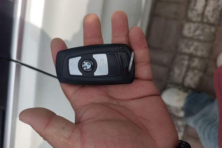 Used BMW 3 Series 2018 320Li xDrive Fashion Model Vehicle Key