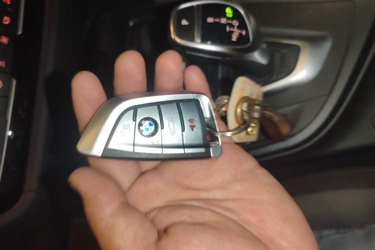 Used BMW 3 Series 2018 320i M Sport Package Vehicle Key