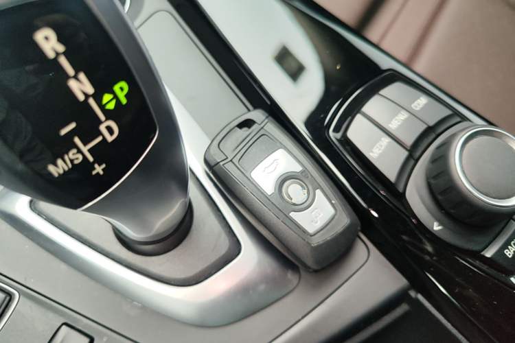 Used BMW 3 Series 2018 320Li Fashion Model Vehicle Key
