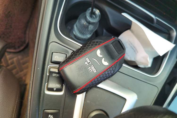 Used BMW 3 Series 2018 318i Vehicle Key
