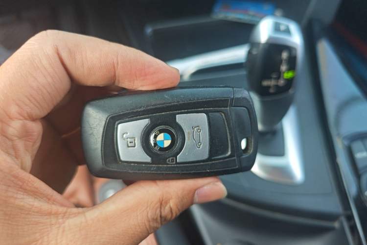 Used BMW 3 Series 2018 320Li Leading Luxury Package Vehicle Key