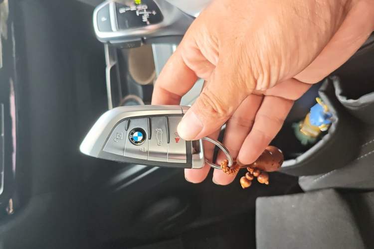 Used BMW 3 Series 2018 320i M Sport Package Vehicle Key