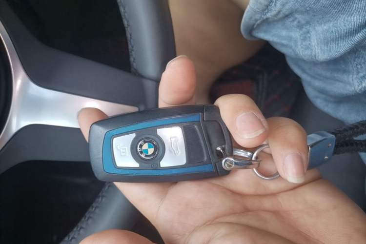 Used BMW 3 Series 2018 320i M Sport Package Vehicle Key