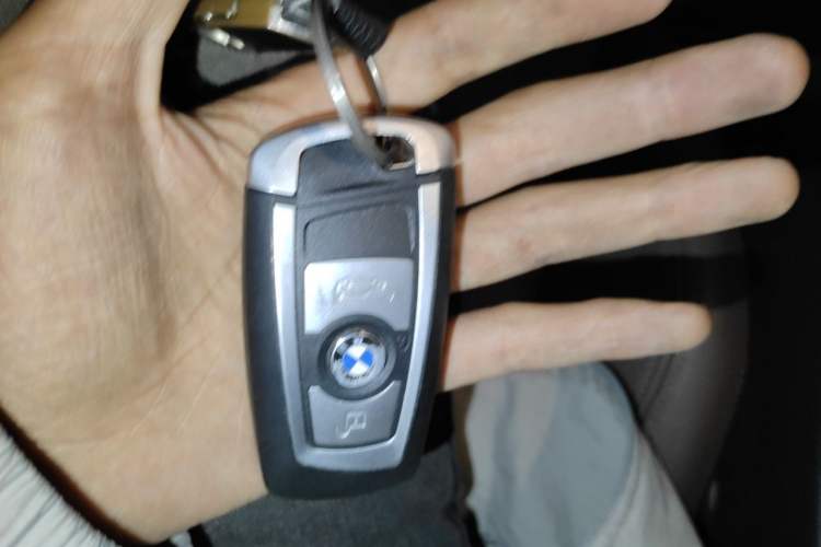 Used BMW 3 Series 2018 318i Vehicle Key