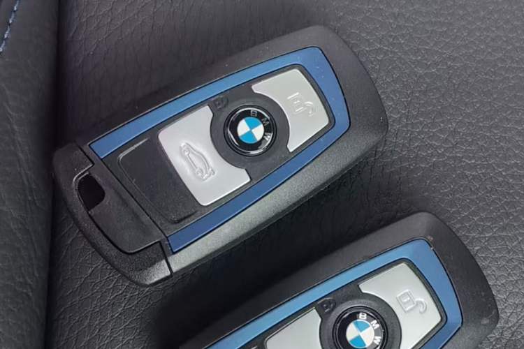 Used BMW 3 Series 2018 320i M Sport Package Vehicle Key
