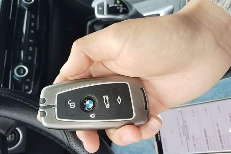 Used BMW 3 Series 2018 320i M Sport Package Vehicle Key