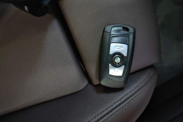 Used BMW 3 Series 2018 320Li Fashion Model Vehicle Key