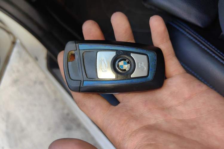 Used BMW 3 Series 2018 320i M Sport Package Vehicle Key